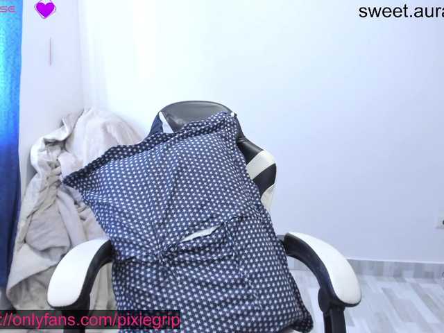 RevySadashiTrue live cam on BongaCams