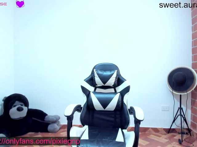 RevySadashiTrue live cam on BongaCams