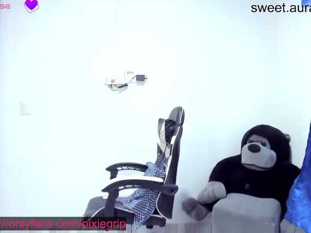 RevySadashiTrue live cam on BongaCams