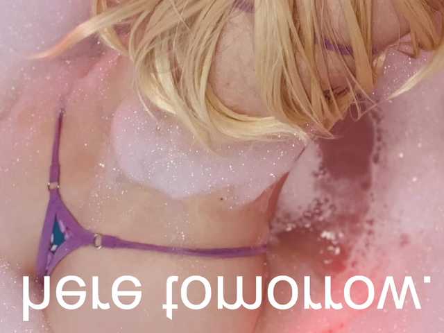 RevySadashiTrue live cam on BongaCams