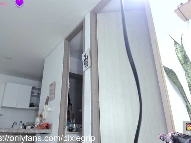 RevySadashiTrue live cam on BongaCams