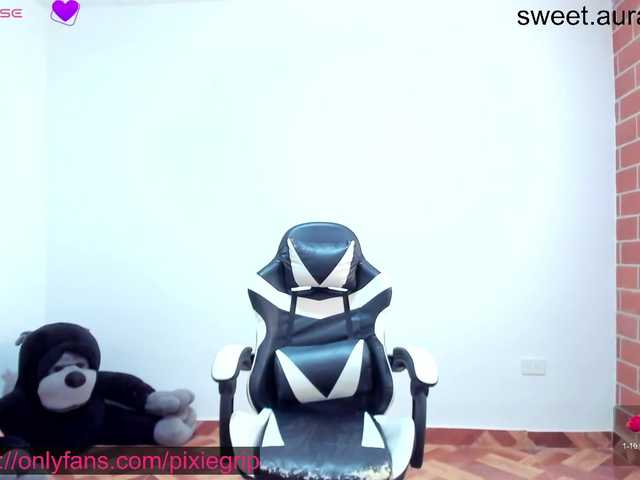 RevySadashiTrue live cam on BongaCams
