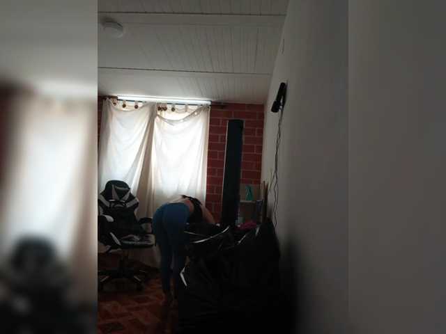 RevySadashiTrue live cam on BongaCams