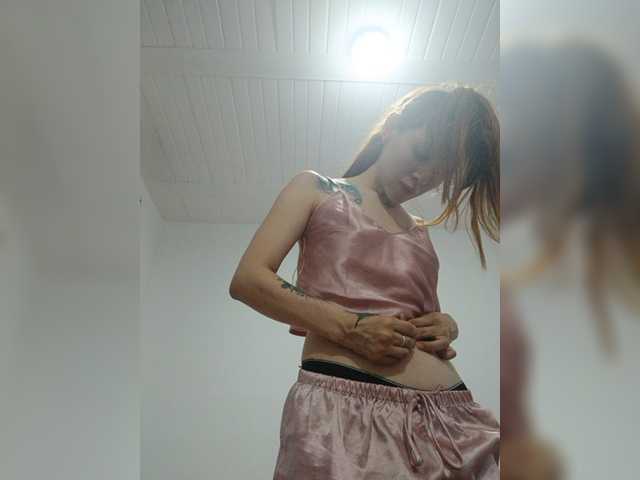 RevySadashiTrue live cam on BongaCams