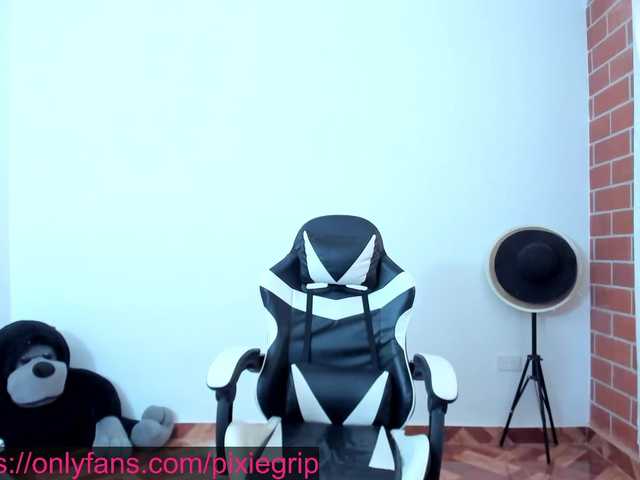 RevySadashiTrue live cam on BongaCams