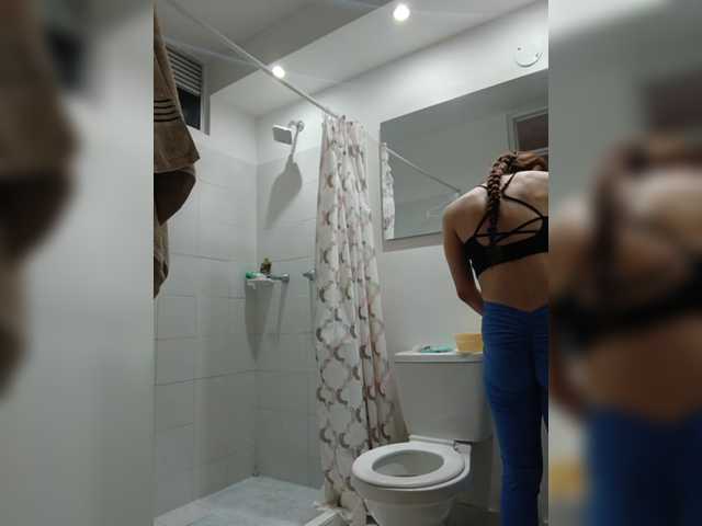 RevySadashiTrue live cam on BongaCams