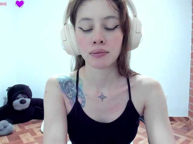 RevySadashiTrue live cam on BongaCams