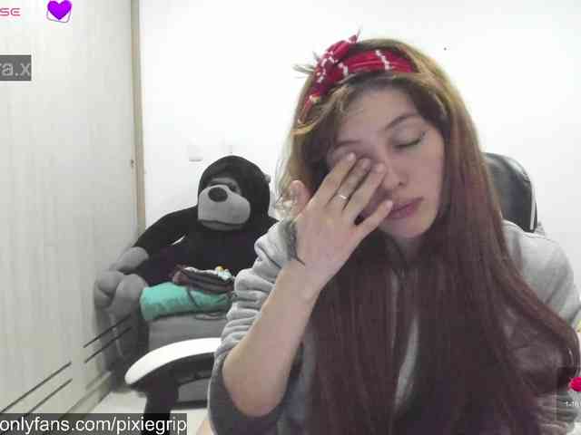 RevySadashiTrue webcam