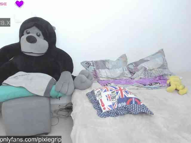 RevySadashiTrue webcam