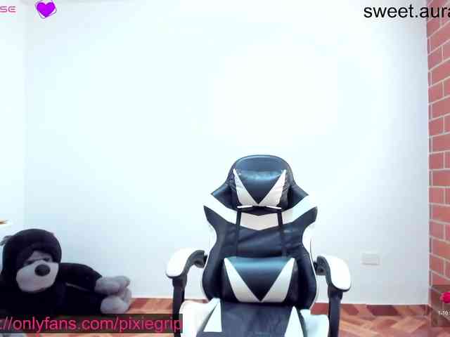 RevySadashiTrue webcam