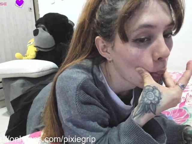 RevySadashiTrue webcam