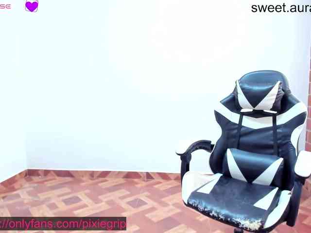RevySadashiTrue webcam