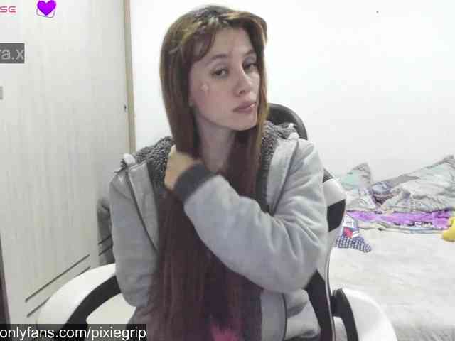 RevySadashiTrue webcam