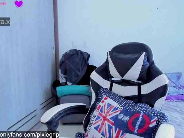 RevySadashiTrue webcam