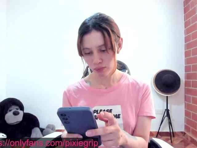 RevySadashiTrue webcam