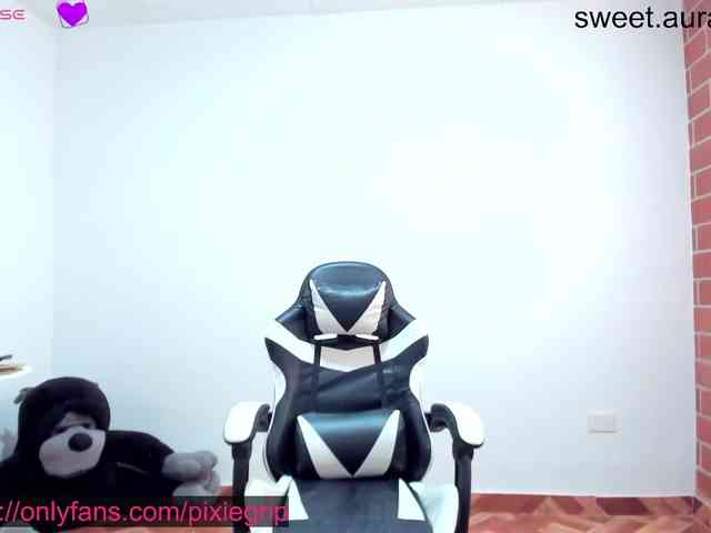 RevySadashiTrue webcam