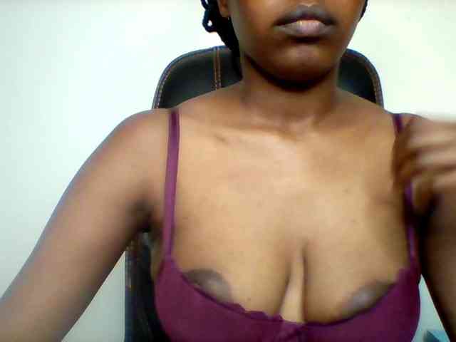 Sexyred-4 webcam