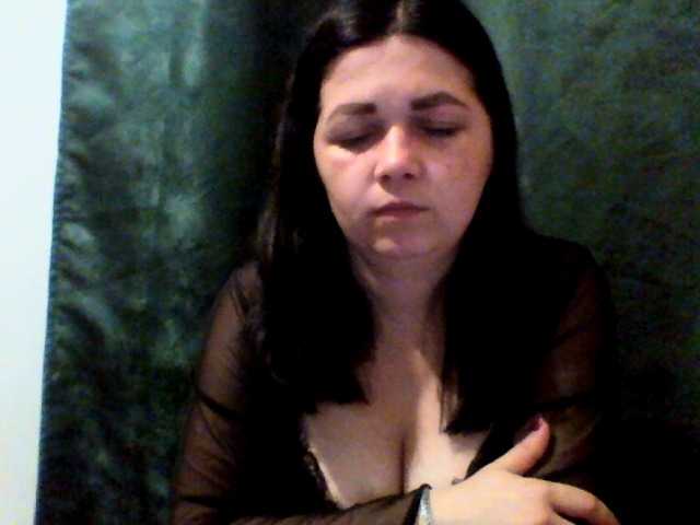 Vitalina272127 live cam on BongaCams