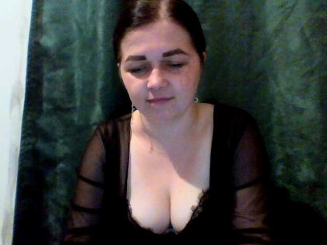 Vitalina272127 live cam on BongaCams