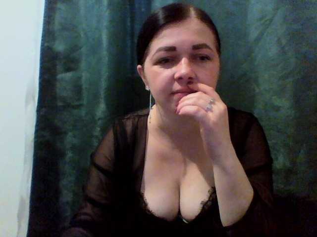 Vitalina272127 live cam on BongaCams