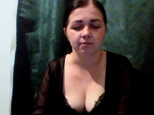 Vitalina272127 live cam on BongaCams