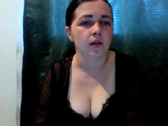 Vitalina272127 live cam on BongaCams