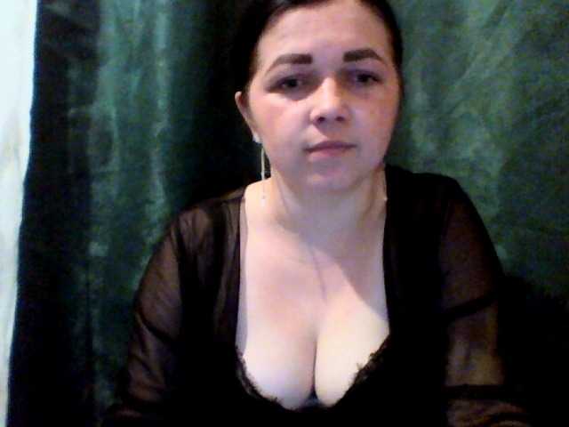 Vitalina272127 live cam on BongaCams
