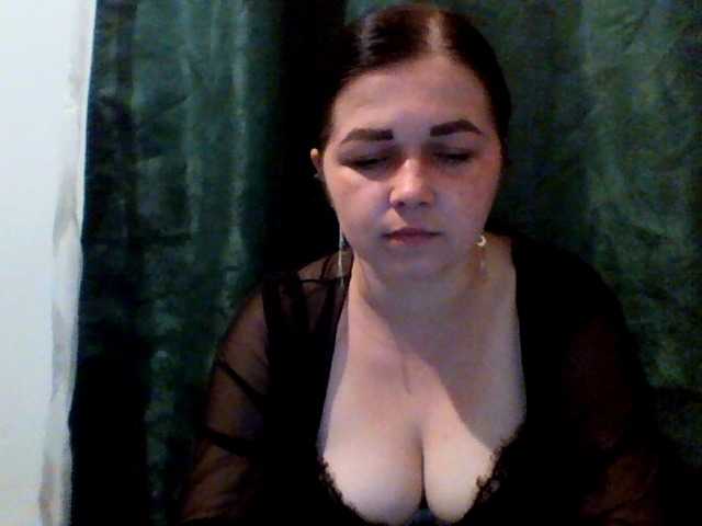 Vitalina272127 live cam on BongaCams