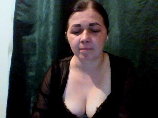 Vitalina272127 live cam on BongaCams