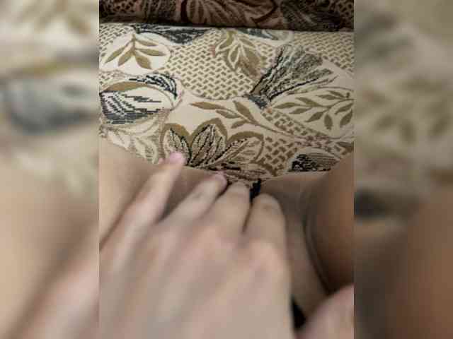 Alenka-may26 webcam