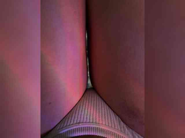 Alenka-may26 webcam