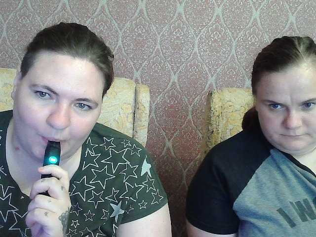 HollyXEva live cam on BongaCams