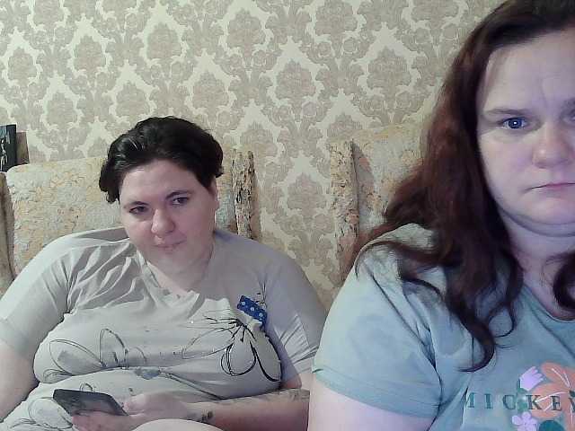 HollyXEva live cam preview