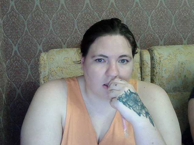 hollyxeva live show