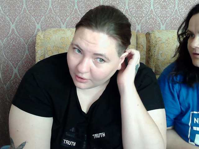 HollyXEva live cam on BongaCams