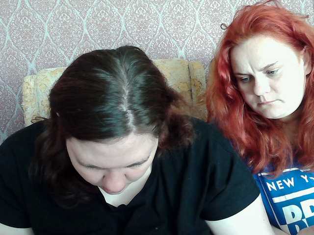 le modèle HollyXEva est en webcam porno dans un show sur le site bongacams, il possède les tags suivants: White/Caucasian,Redhead,Shaved