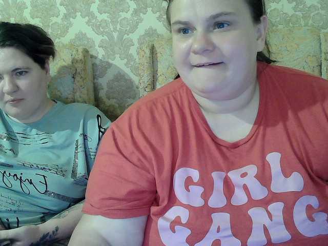 HollyXEva