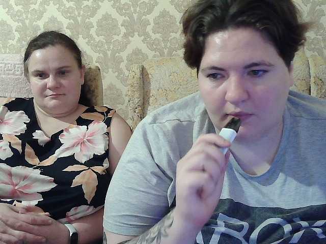 HollyXEva