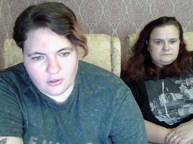 HollyXEva live cam on BongaCams