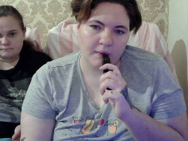 HollyXEva