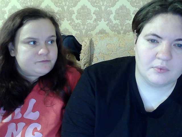 HollyXEva live cam preview