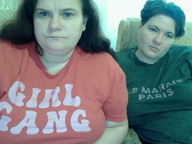 HollyXEva live cam on BongaCams