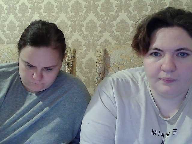 HollyXEva live cam preview