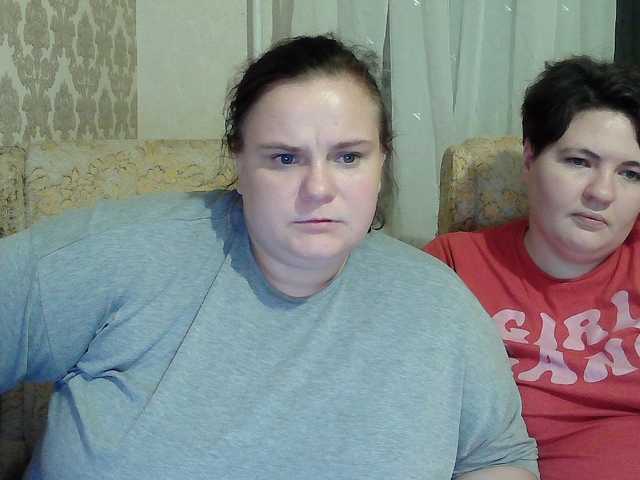 HollyXEva live cam preview