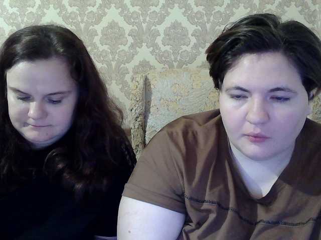 HollyXEva live cam preview