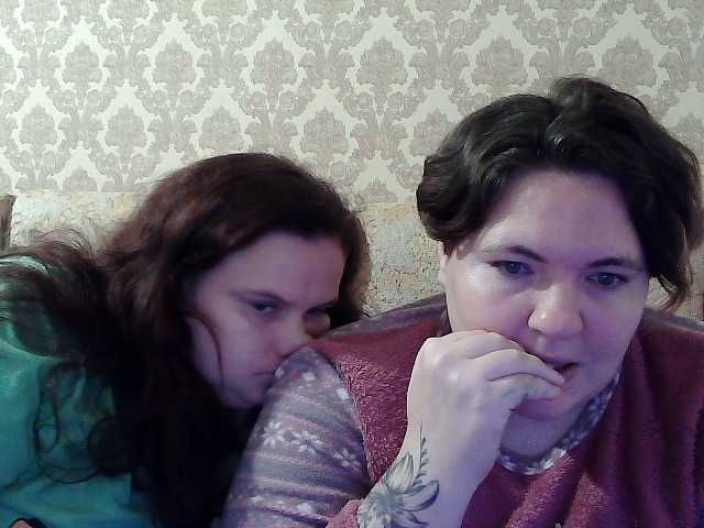 HollyXEva live cam on BongaCams