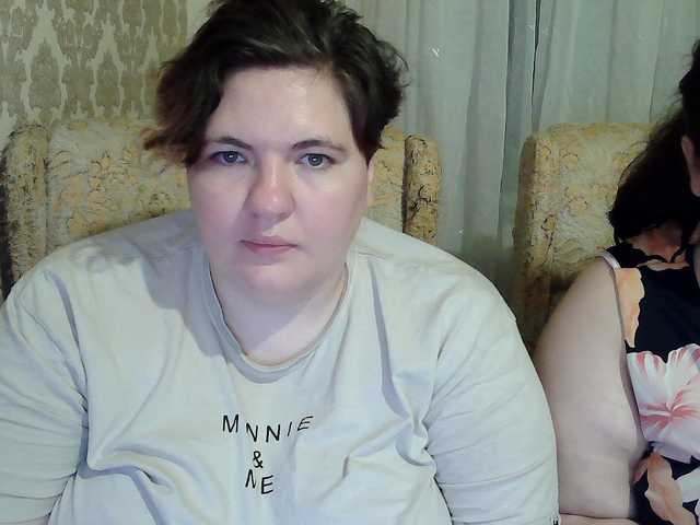 HollyXEva
