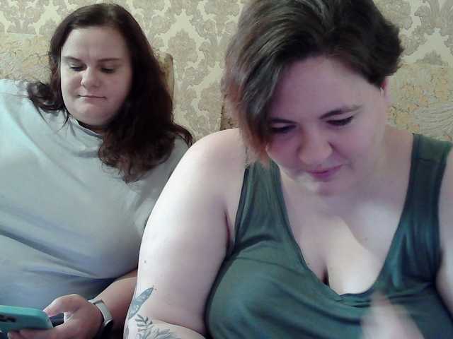 HollyXEva