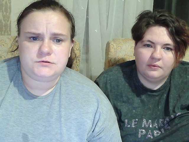 HollyXEva live cam preview