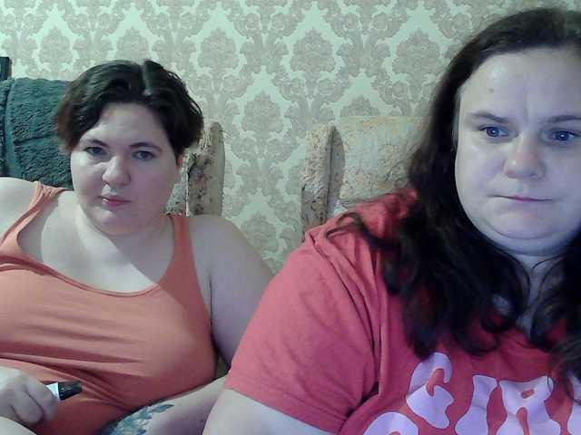 HollyXEva live cam preview